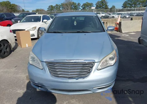 2012 Chrysler 200 Touring z USA, uszkodzony, nr VIN 1C3CCBBB6CN175539